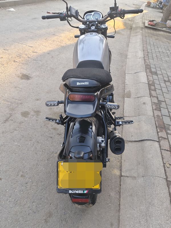 二手贝纳利幼狮 Leoncino 500