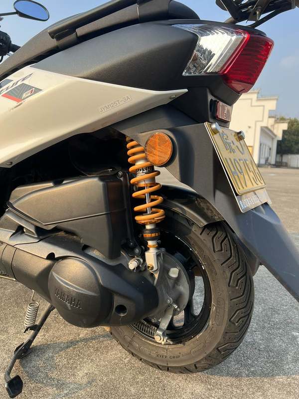 二手建设雅马哈旭鹰125