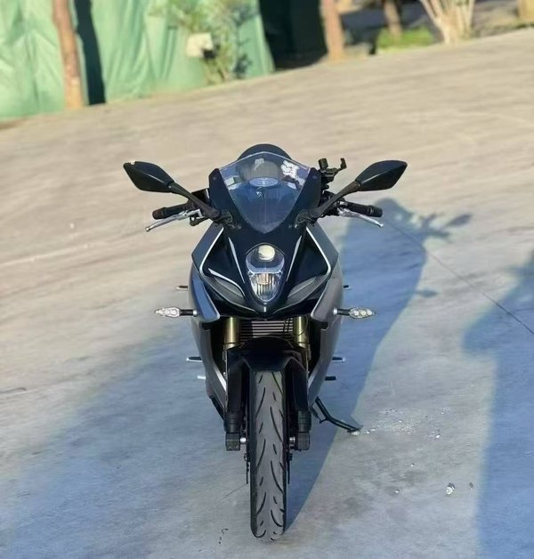 二手贝纳利龙卷风 Tornado 302R