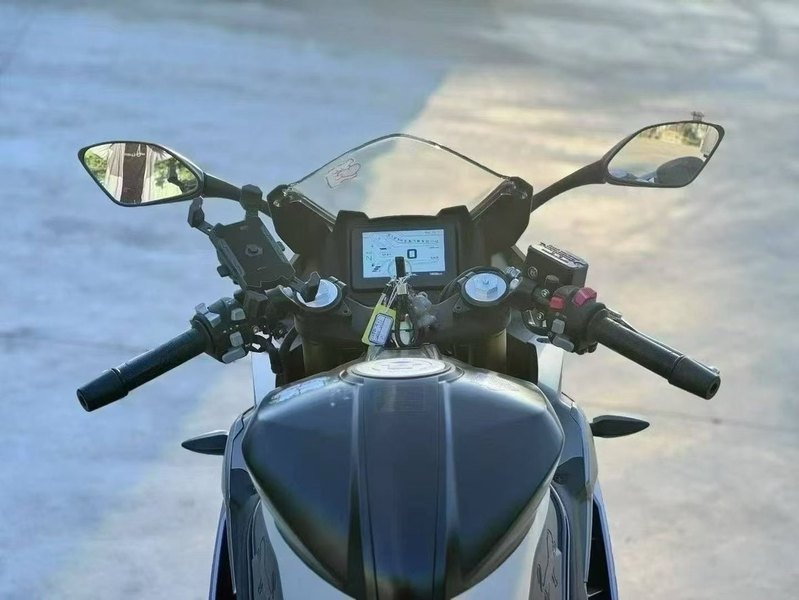 二手贝纳利龙卷风 Tornado 302R