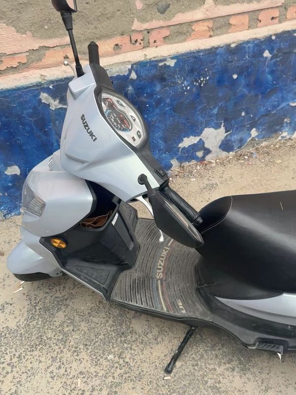 二手济南铃木优驿 UE125T