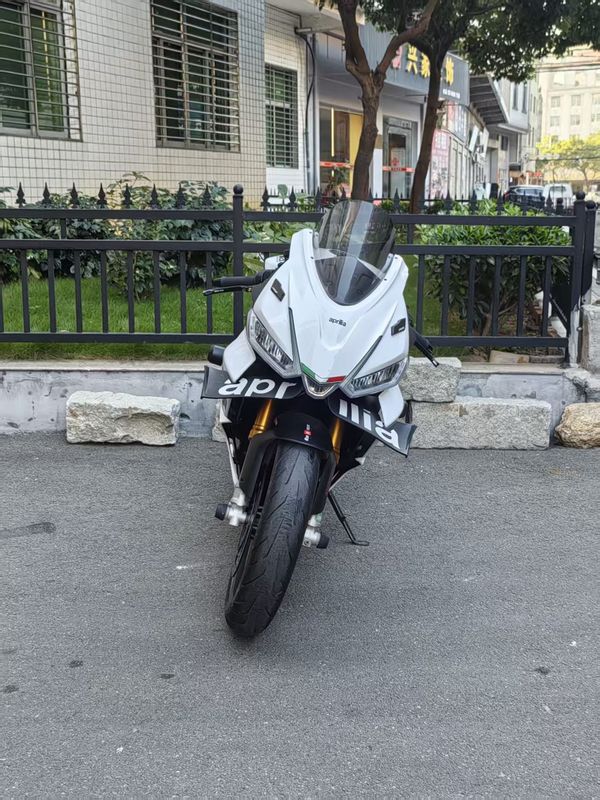 二手阿普利亚RS 660 