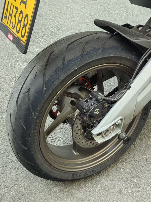 二手阿普利亚RS 660 