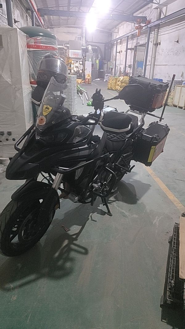 二手贝纳利TRK702