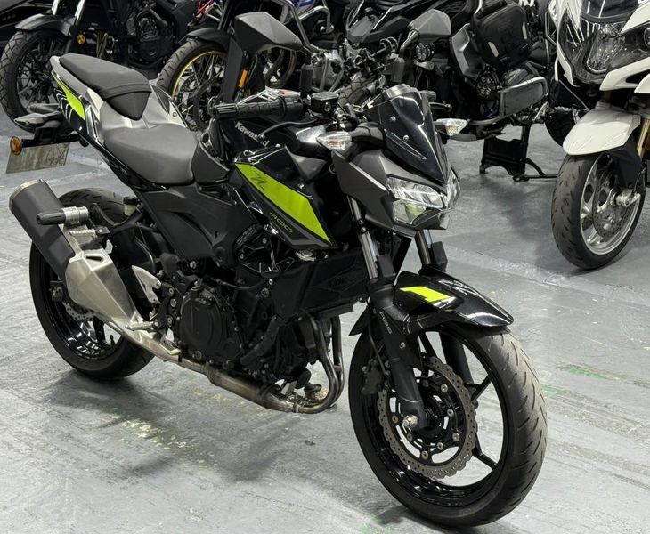 二手川崎Z400