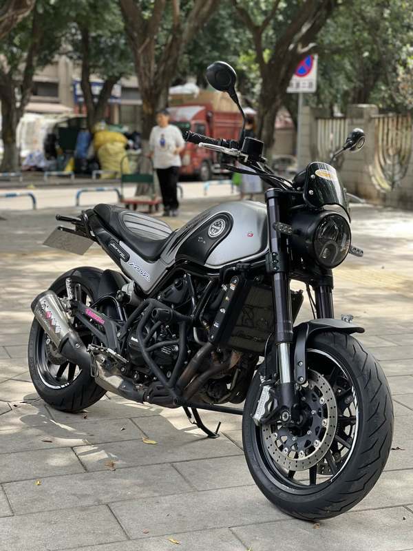 二手贝纳利幼狮 Leoncino 500