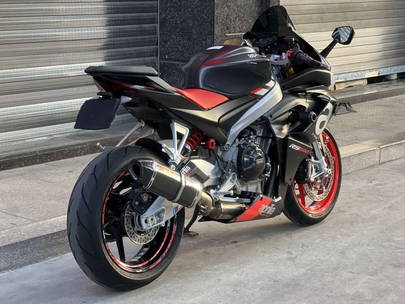 二手阿普利亚RS 660 