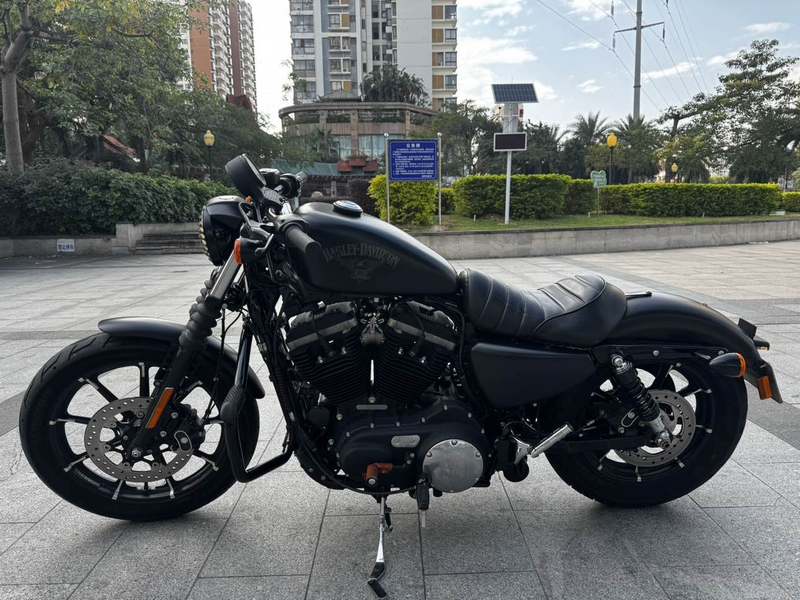 二手哈雷戴维森Iron883 硬汉