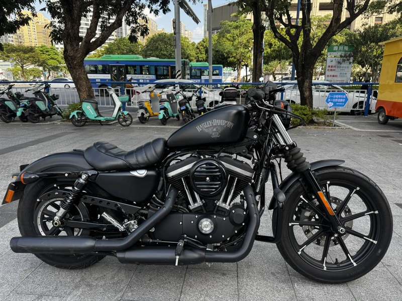 二手哈雷戴维森Iron883 硬汉