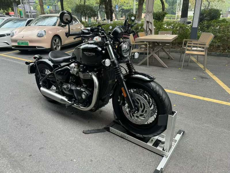 二手凯旋Bonneville Bobber