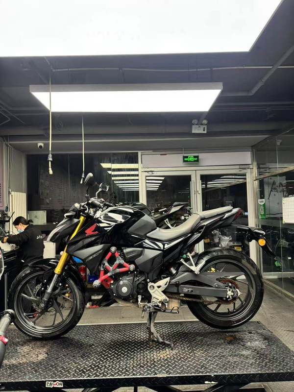 二手五羊本田CB190R 暴锋眼