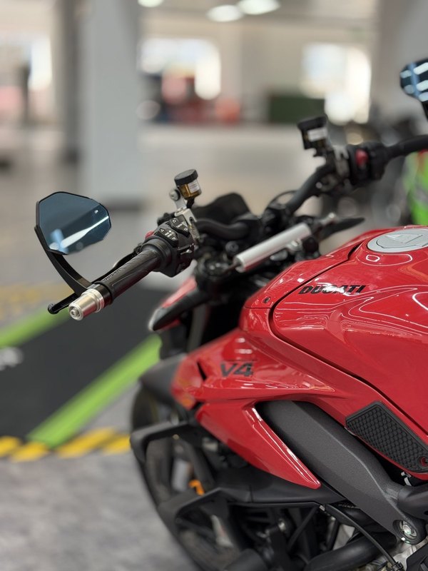 二手杜卡迪Street Fighter V4