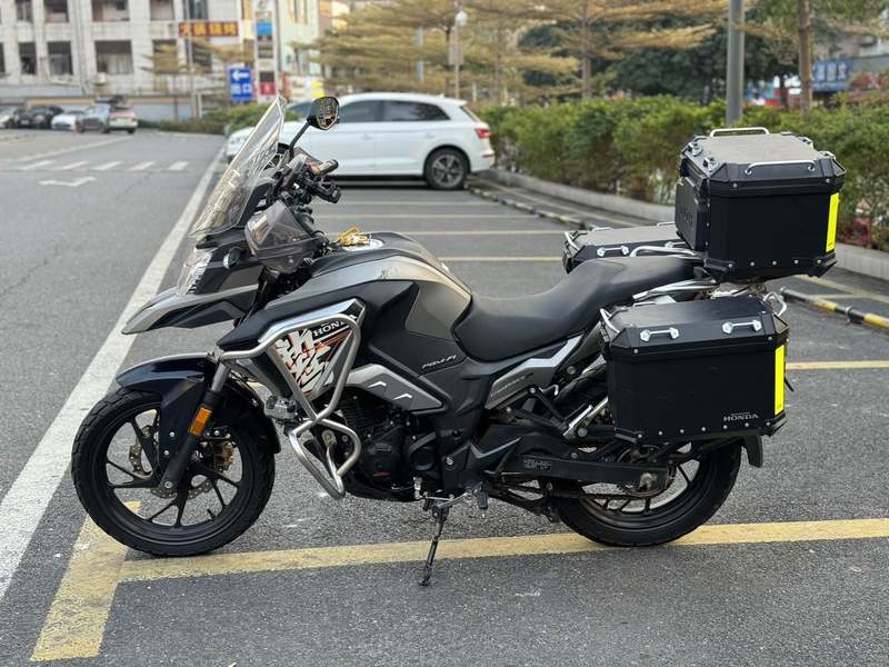 二手五羊本田猛鸷 CB190X