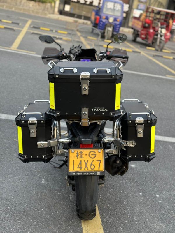 二手五羊本田猛鸷 CB190X