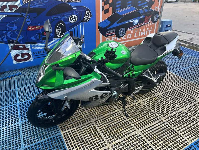 二手贝纳利龙卷风 Tornado 252R