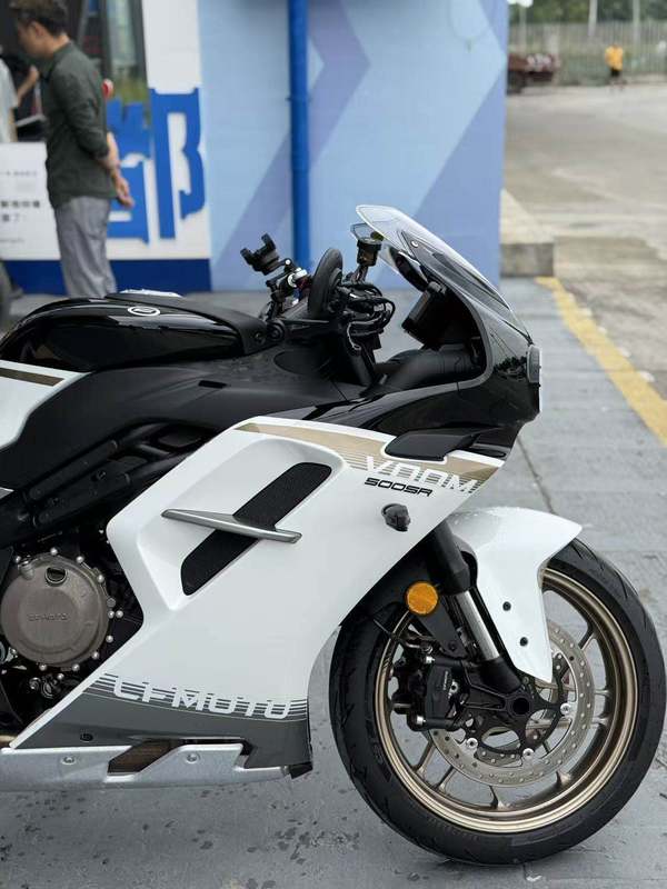 二手春风500SR VOOM