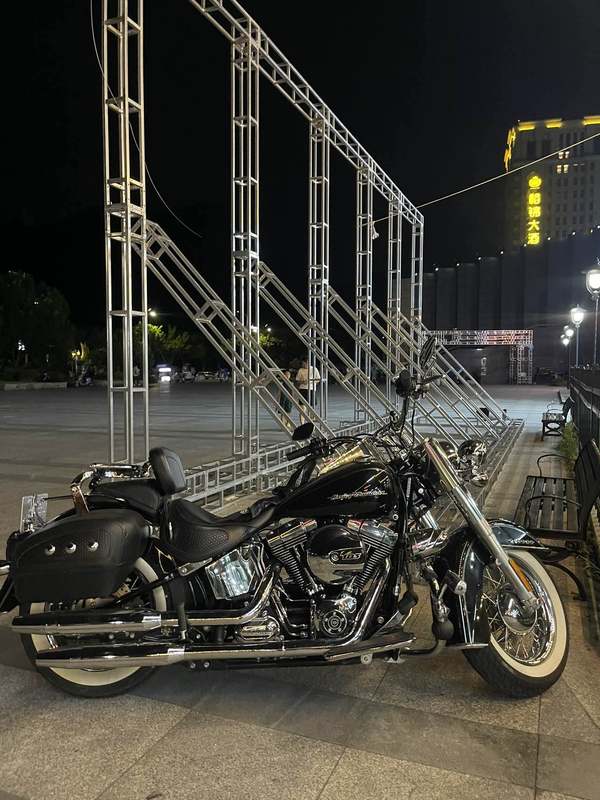 二手哈雷戴维森豪雅软尾Softail Deluxe