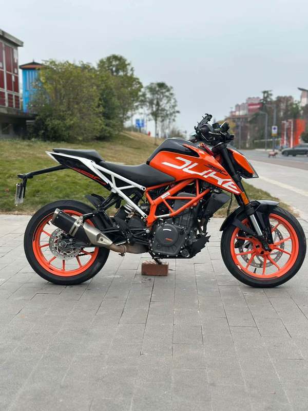 二手KTMR2R390 Duke