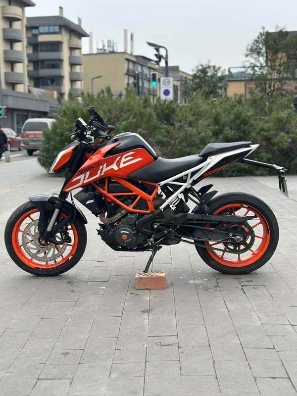 二手KTMR2R390 Duke