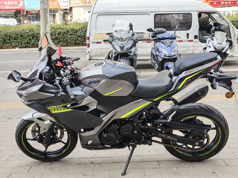 二手川崎Ninja 400