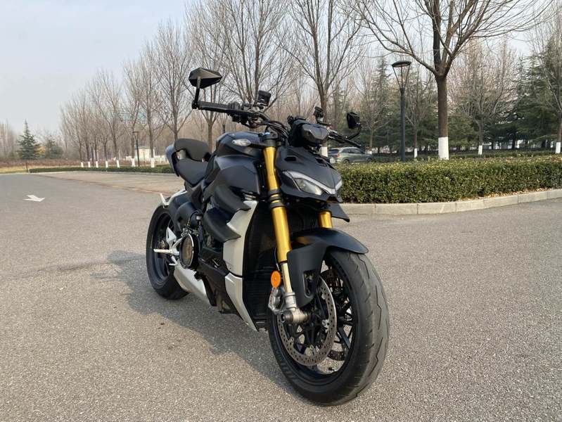 二手杜卡迪Street Fighter V4