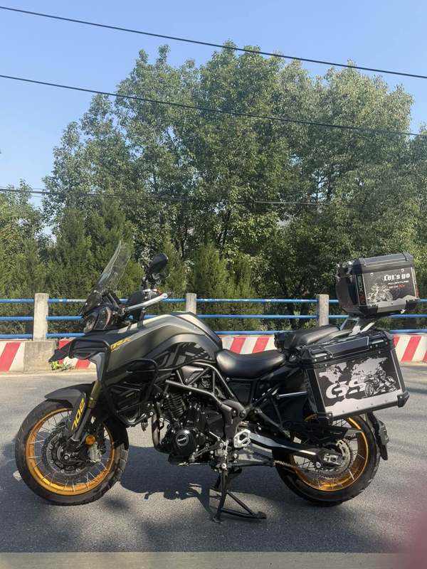 二手贝纳利TRK702