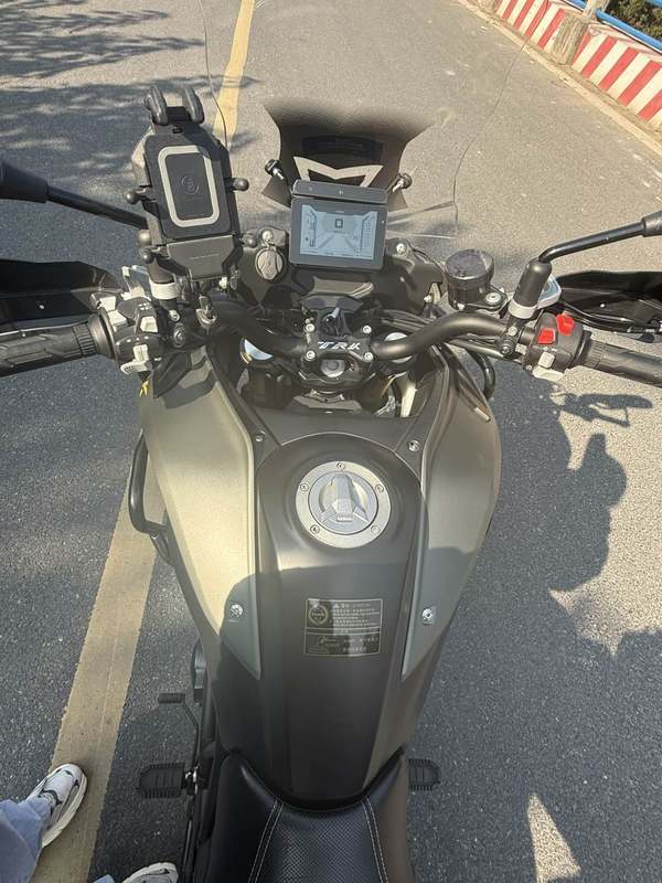 二手贝纳利TRK702