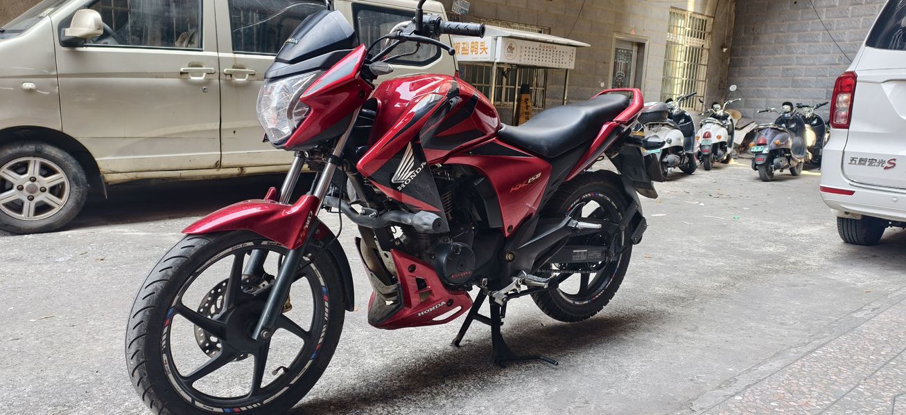 二手五羊本田RR150 幻影