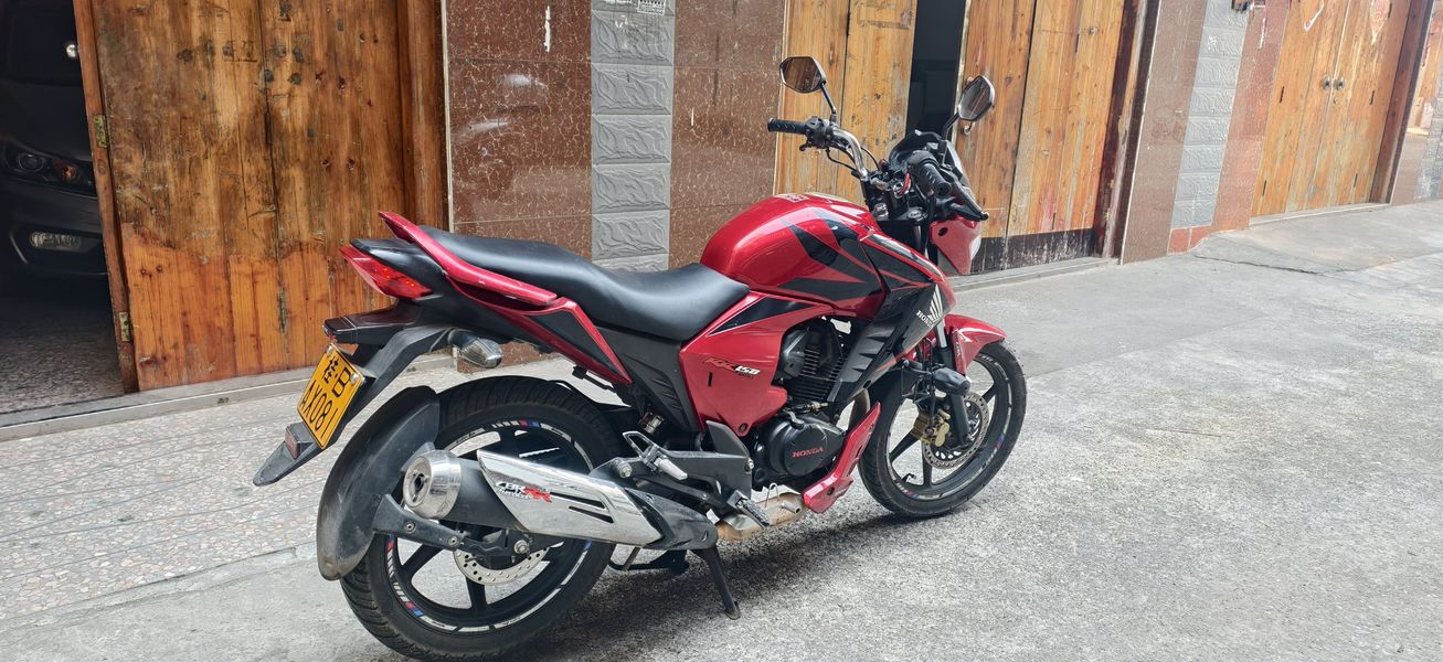 二手五羊本田RR150 幻影