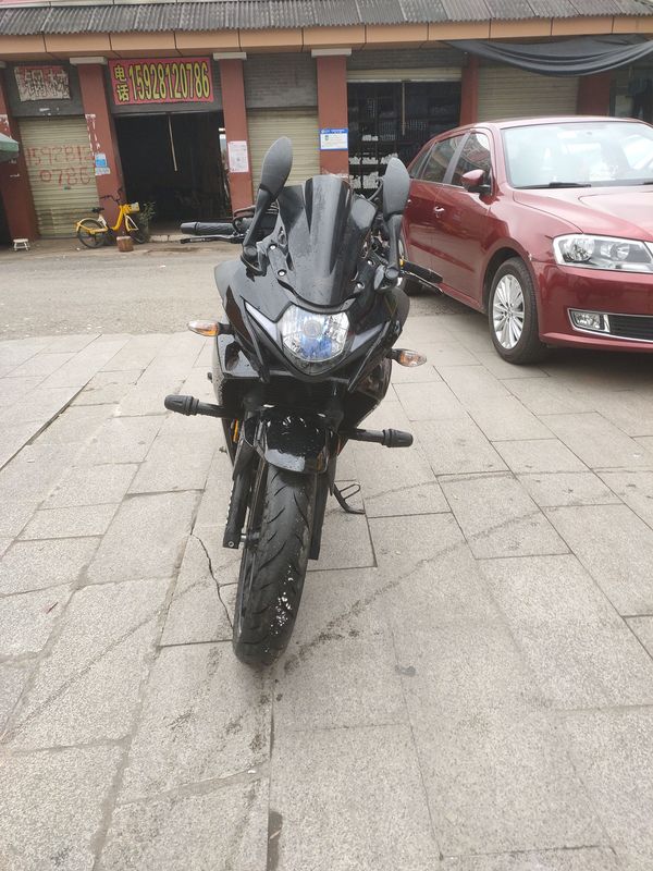 二手豪爵铃木GSX250R