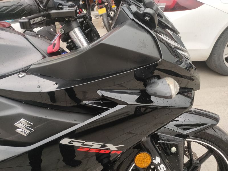 二手豪爵铃木GSX250R