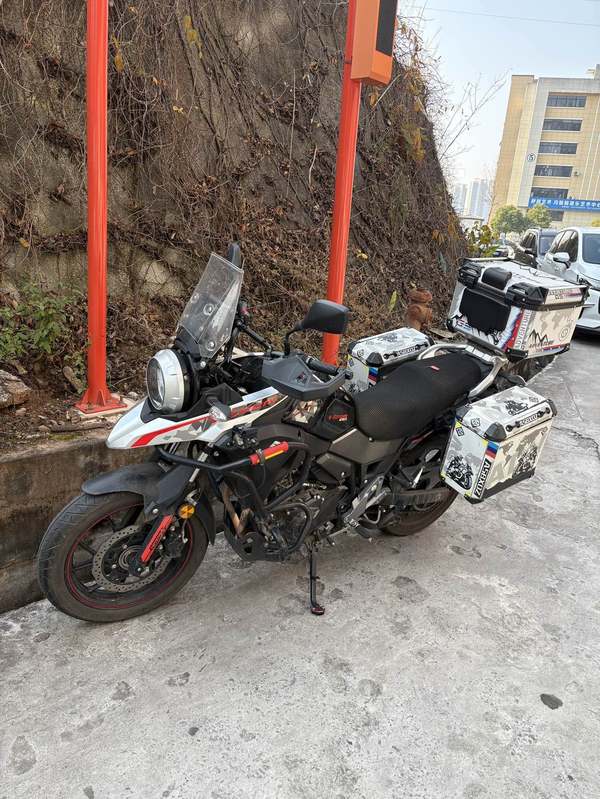 二手豪爵铃木DL250