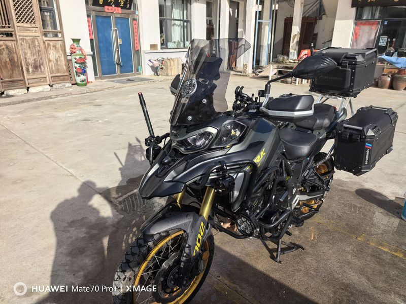 二手贝纳利TRK702