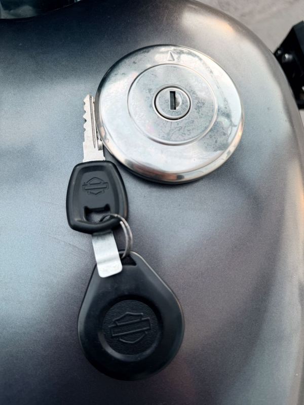 二手哈雷戴维森STREET ROD街路德 