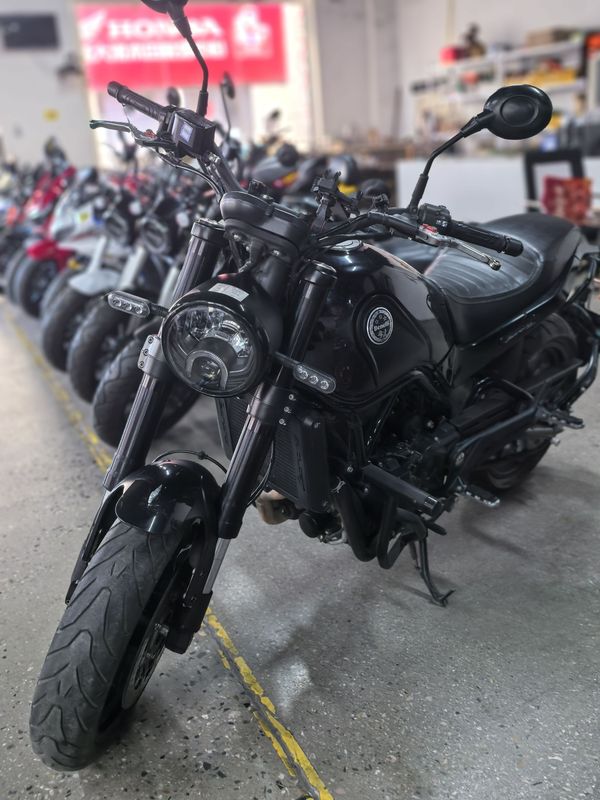 二手贝纳利幼狮 Leoncino 500