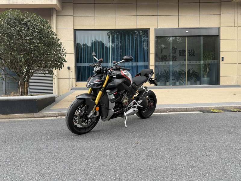 二手杜卡迪Street Fighter V4