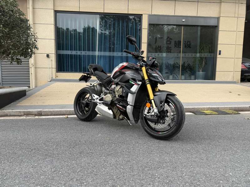 二手杜卡迪Street Fighter V4