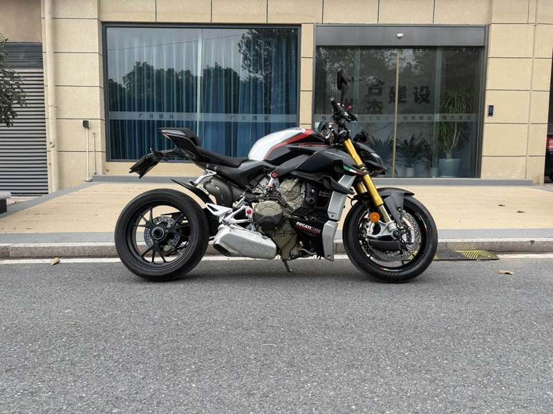 二手杜卡迪Street Fighter V4