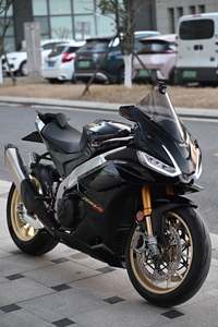 二手阿普利亚RSV4