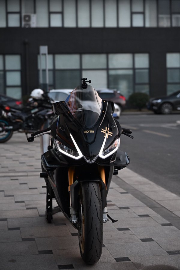 二手阿普利亚RSV4