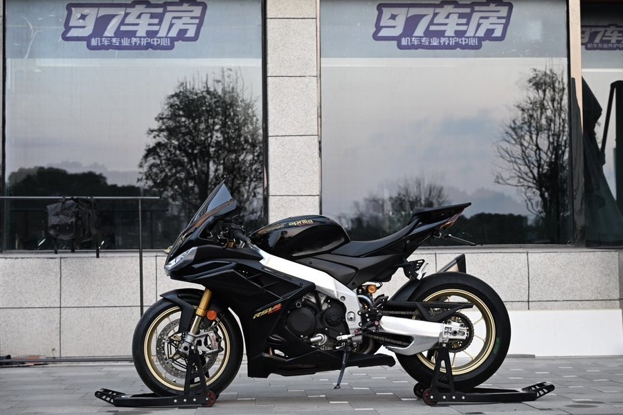 二手阿普利亚RSV4