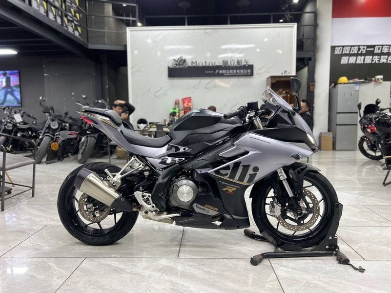 二手贝纳利龙卷风 Tornado 252R