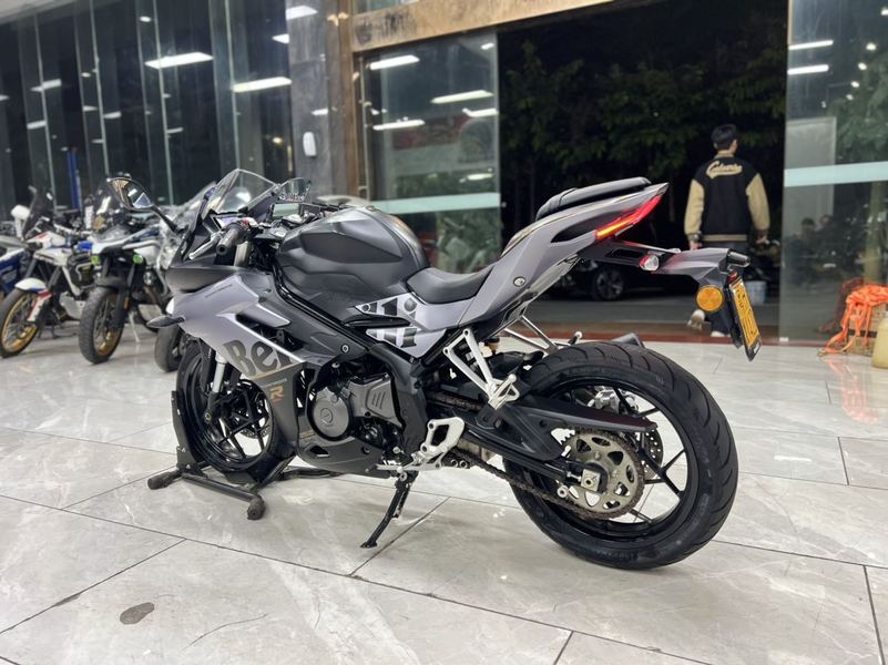 二手贝纳利龙卷风 Tornado 252R