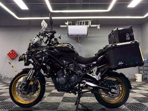 二手贝纳利金鹏 TRK502