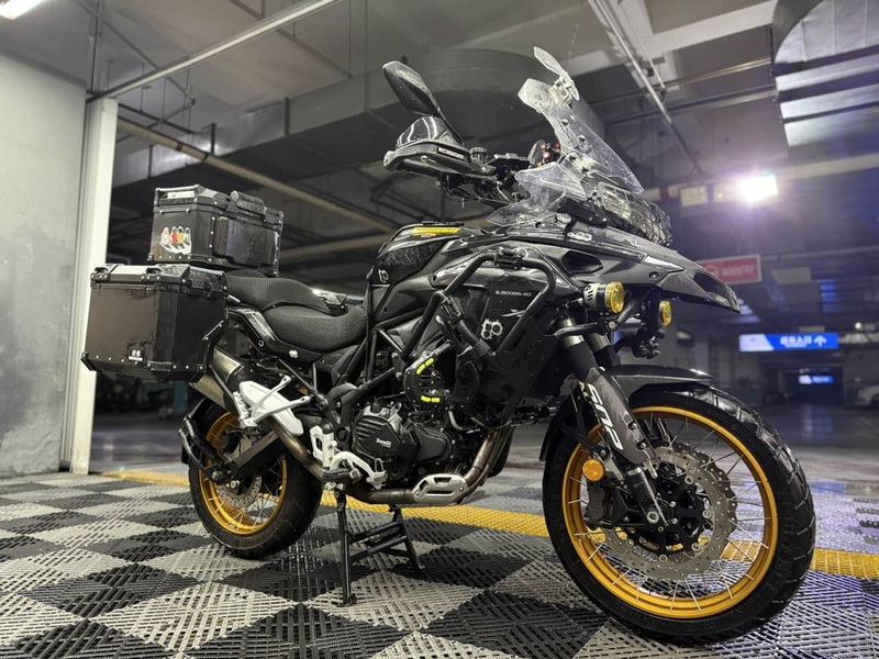 二手贝纳利金鹏 TRK502