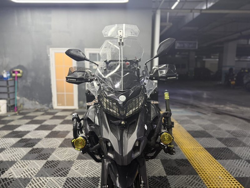 二手贝纳利金鹏 TRK502