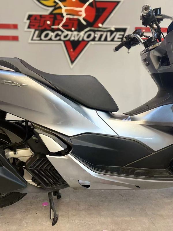 二手五羊本田PCX