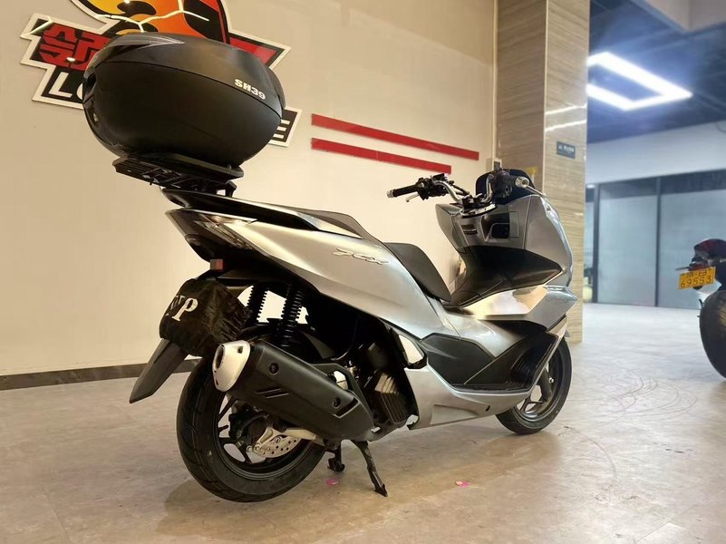 二手五羊本田PCX