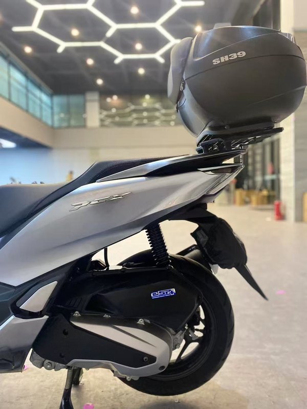 二手五羊本田PCX