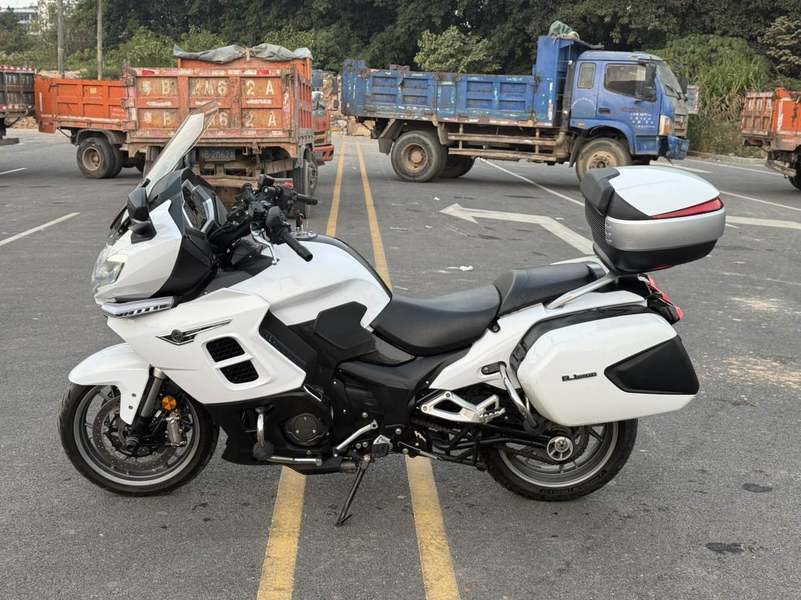 二手贝纳利1200GT